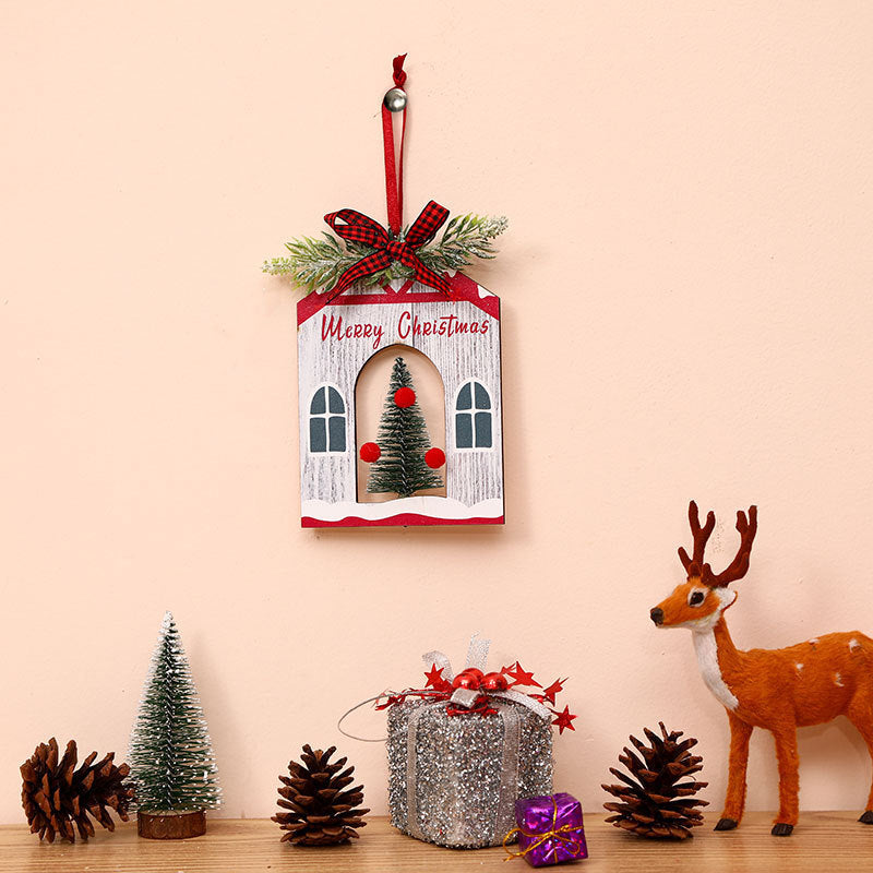 Olivisee Christmas Decorations – Cedar Tree Scene Set